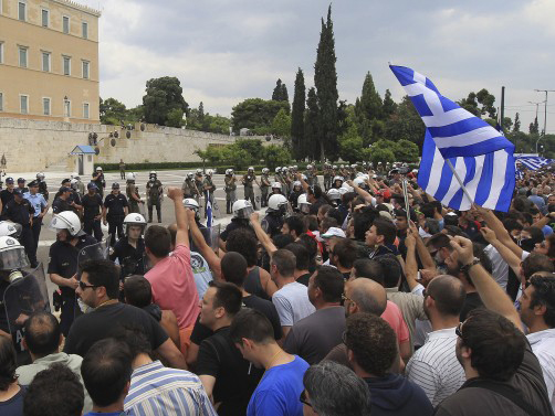 El paro en Grecia alcanza su máximo histórico mientras se planea recortar aún más el sector público