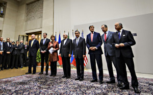 Irán se compromete a reducir parte de su programa nuclear a cambio del levantamiento de sanciones