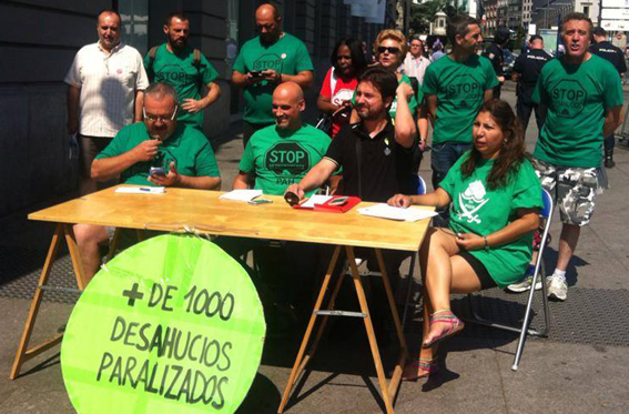 La PAH arremete contra PP y UPyD y exige a Rajoy acatar la sentencia europea