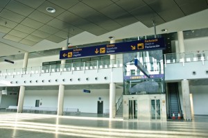 El PP gasta 25 millones de euros más en privatizar el aeropuerto de Castellón mientras cierra RTVV