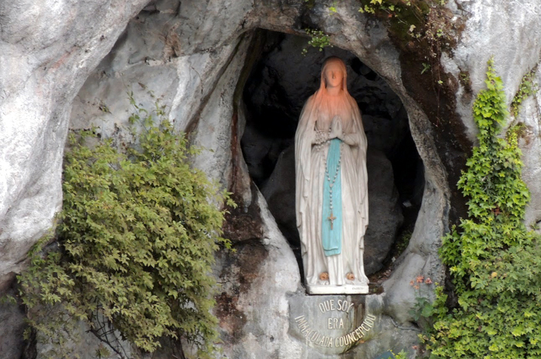 13 Guardias Civiles peregrinarán para ver a la Virgen de Lourdes pagados con dinero público