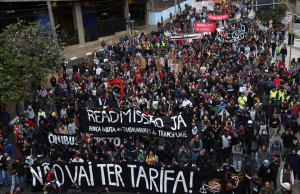 Mundial de Brasil: negocio millonario para la FIFA, miseria para los ciudadanos