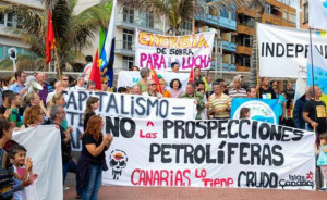 Protesta previa contra los sondeos de Repsol en Canarias autorizados por el Gobierno