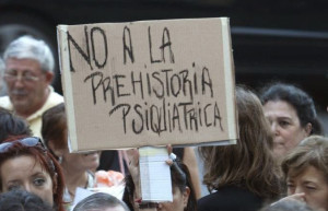 El PP madrileño privatiza la atención sanitaria a niños con trastono mental grave